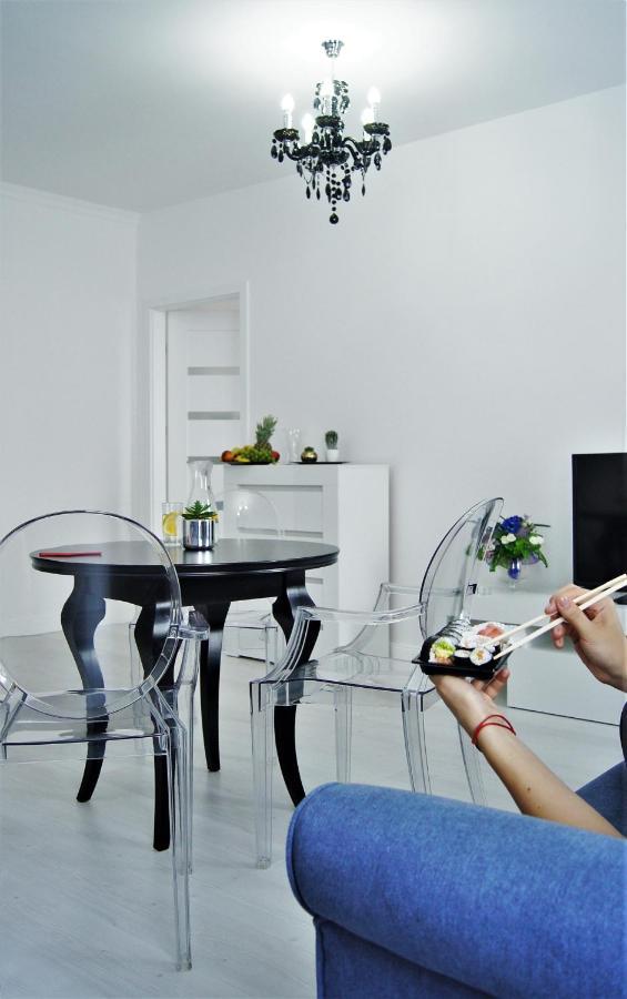Przestronny Apartament Contento- Wroclaw Centrum Apartment ภายนอก รูปภาพ