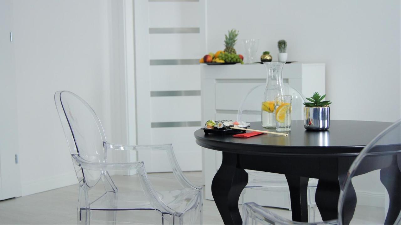Przestronny Apartament Contento- Wroclaw Centrum Apartment ภายนอก รูปภาพ